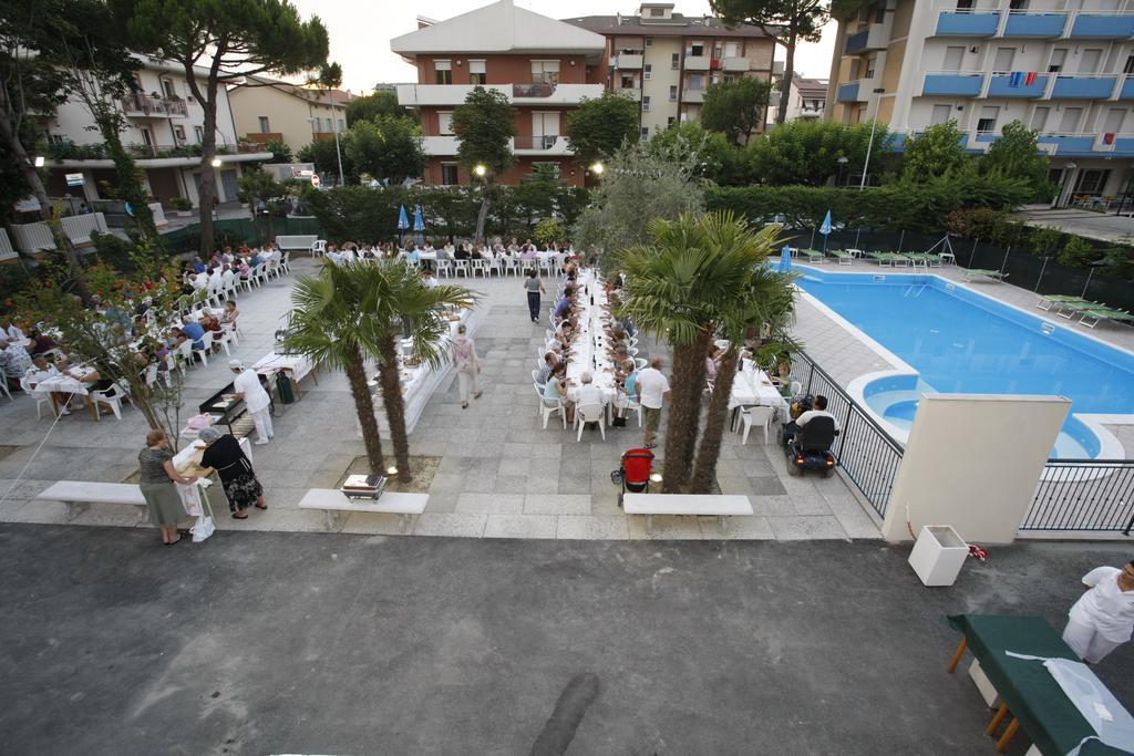 Hotel Vannini Rimini Luaran gambar