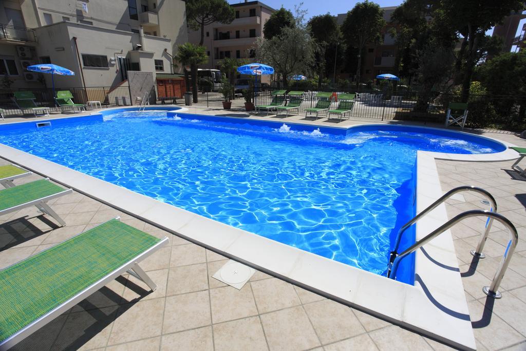 Hotel Vannini Rimini Luaran gambar